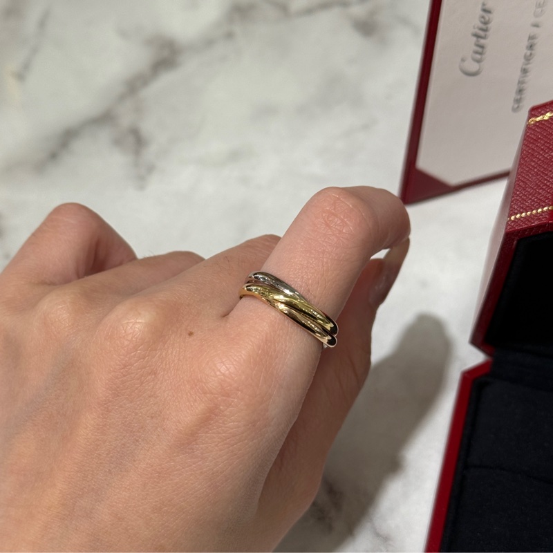 🌟今年7月保卡🌟Cartier 750 18K黃K玫瑰金白K Tririty小型款三環戒指B4235100-1