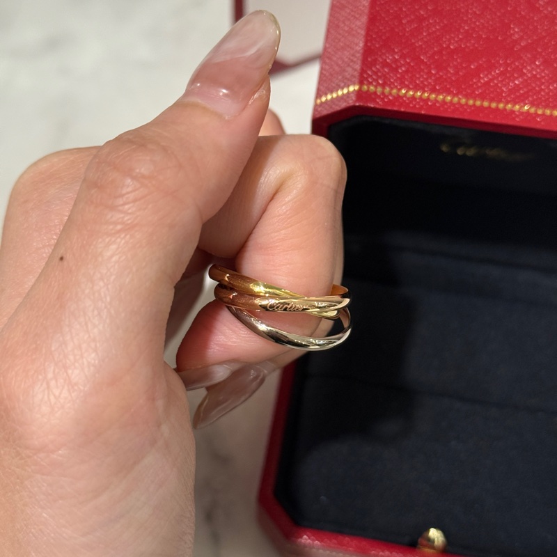 🌟今年7月保卡🌟Cartier 750 18K黃K玫瑰金白K Tririty小型款三環戒指B4235100-2