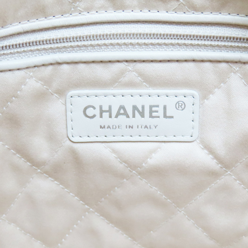 米白牛皮 22 中號 肩背包 銀扣 AS3261【CHANEL 香奈兒】 AS3261-8