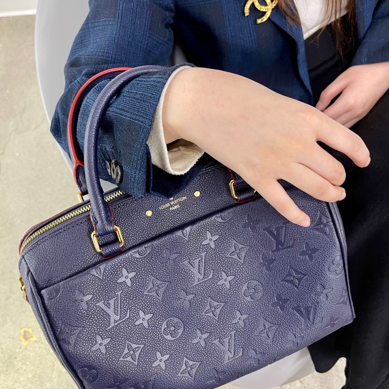 💗香緹國際精品💗 LV 全皮壓紋手提包-0