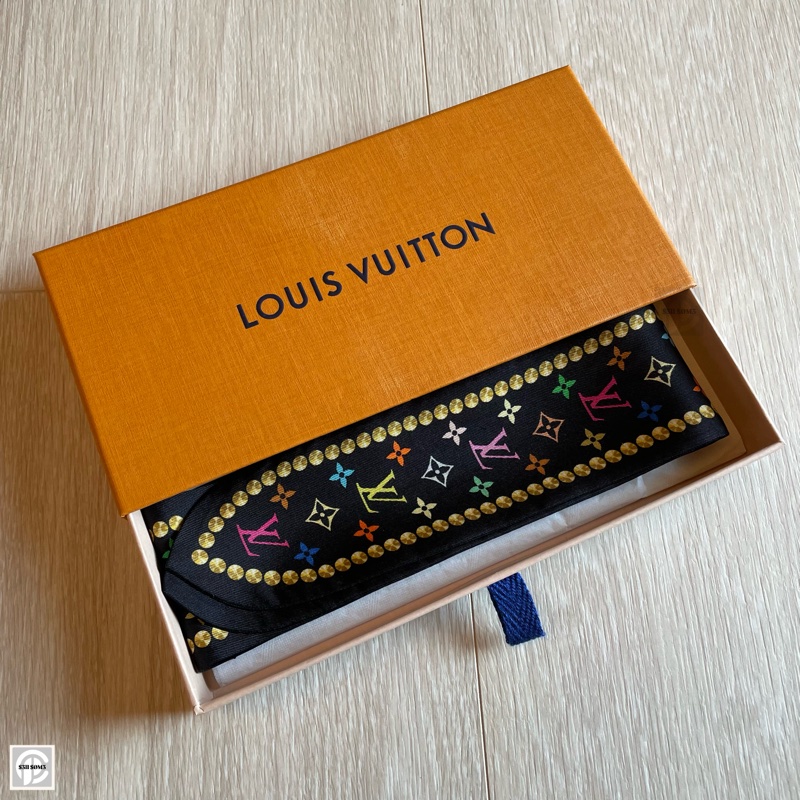 LV Louis Vuitton 黑彩絲巾-0