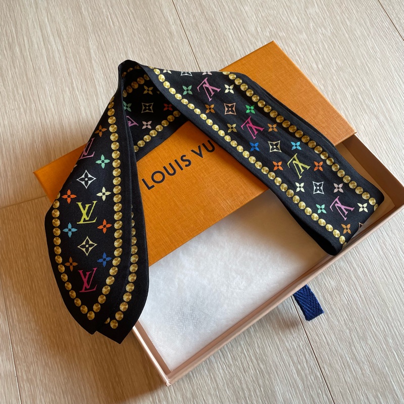 LV Louis Vuitton 黑彩絲巾-1
