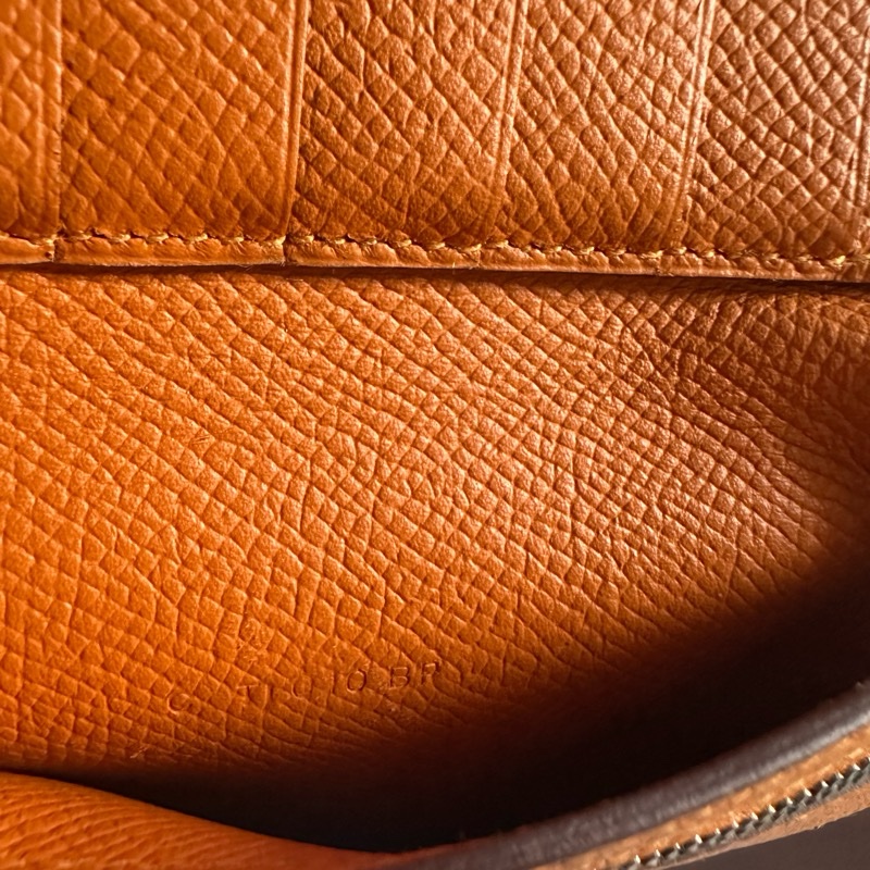 Hermes Clic 12 leather wallet-7