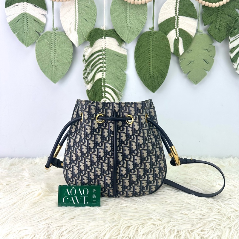 DIOR Nolita Medium Size 藍色緹花吊籃包-0