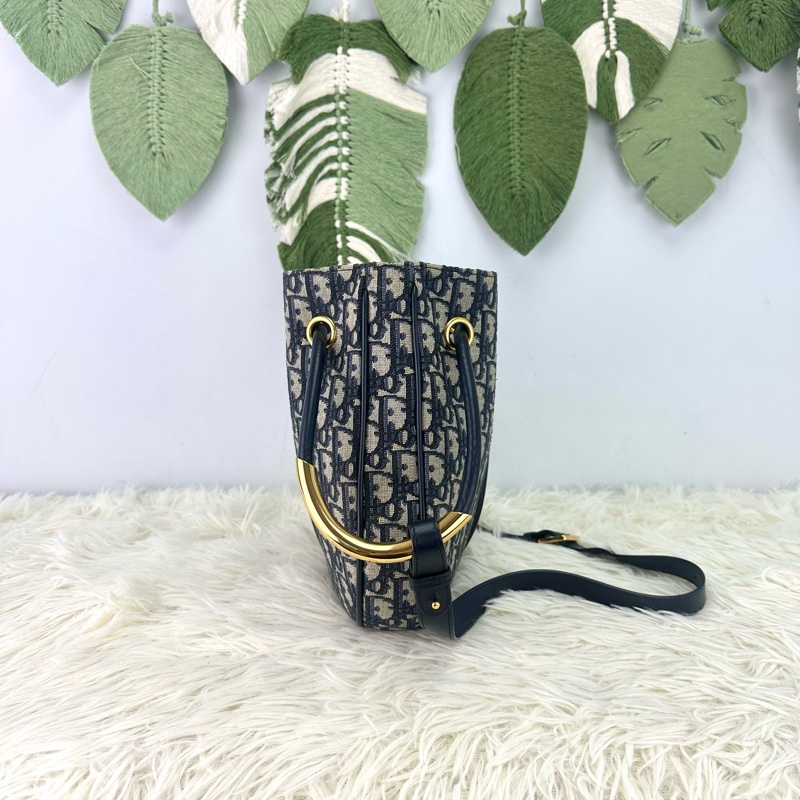 DIOR Nolita Medium Size 藍色緹花吊籃包-2