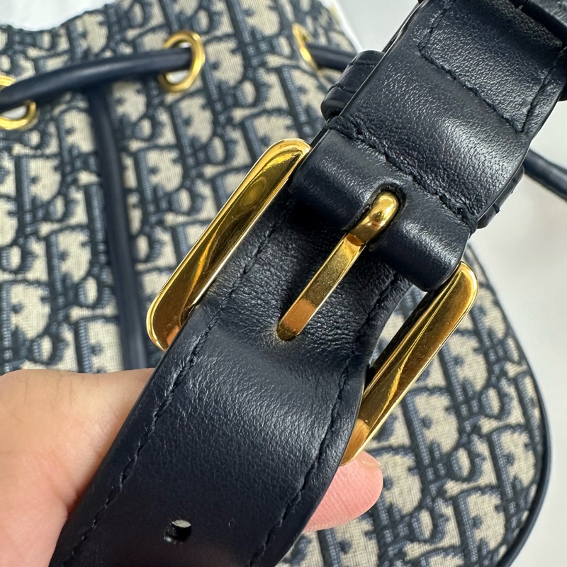 DIOR Nolita Medium Size 藍色緹花吊籃包-12