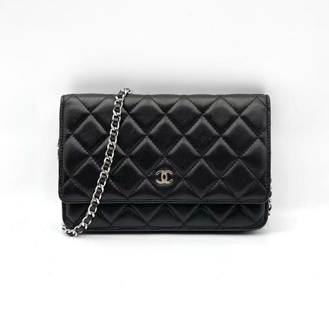 CHANEL WOC wallet in chain 黑色羊皮斜褙袋