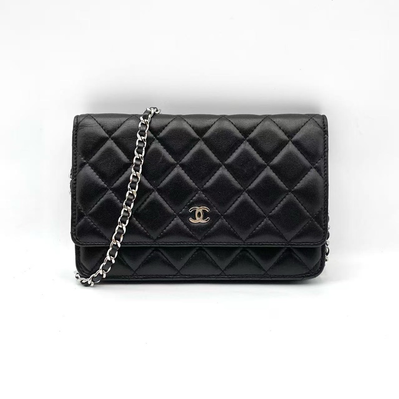 CHANEL WOC wallet in chain 黑色羊皮斜褙袋-0