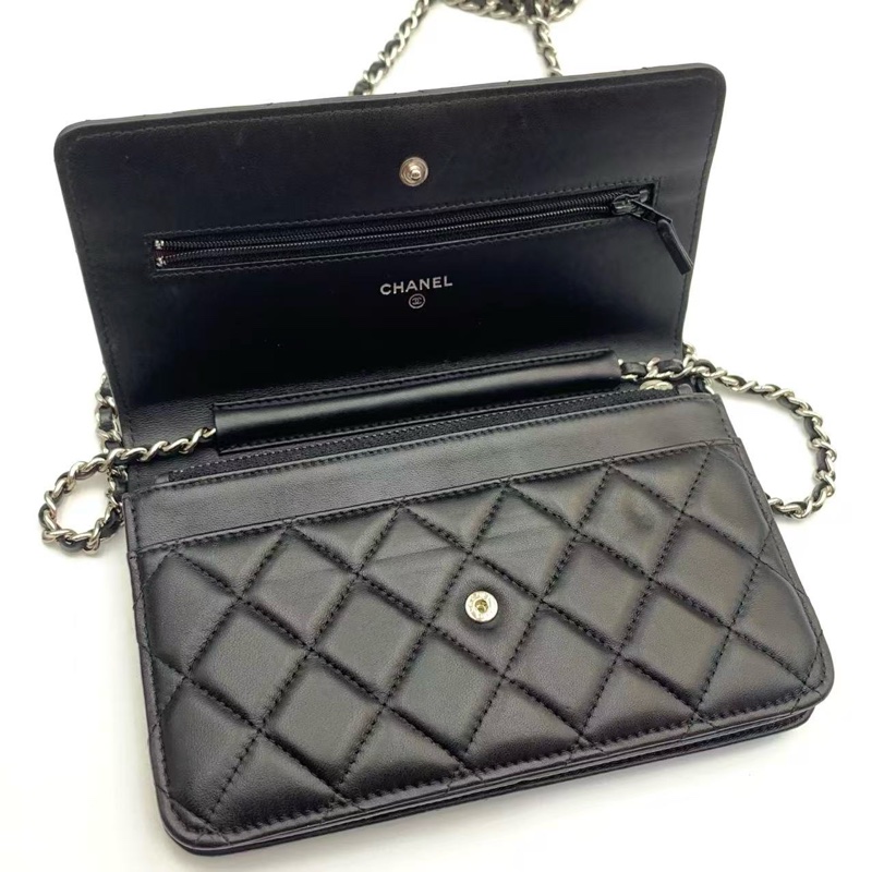 CHANEL WOC wallet in chain 黑色羊皮斜褙袋-7
