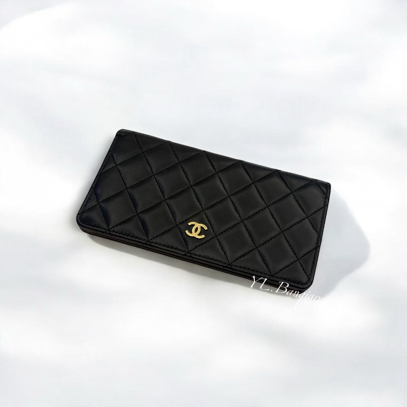 CHANEL 黑羊皮對開長夾A31509-0