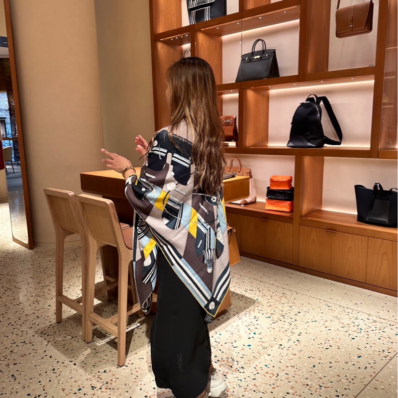 Hermes 愛馬仕 140 絲巾 披肩 運動圖案 chic le sport-3