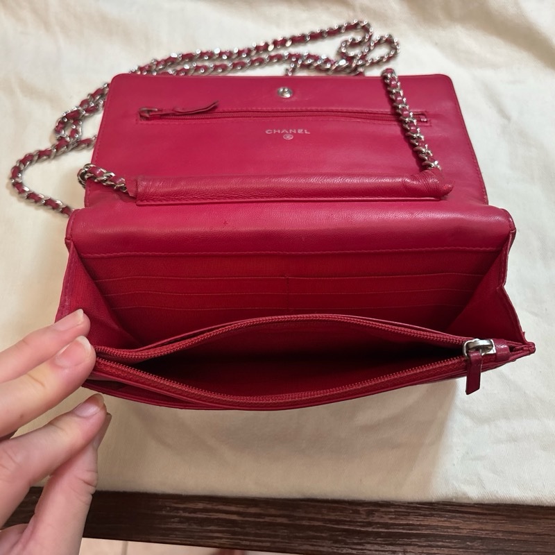 酒紅色CHANEL WOC 銀扣 附保卡-16