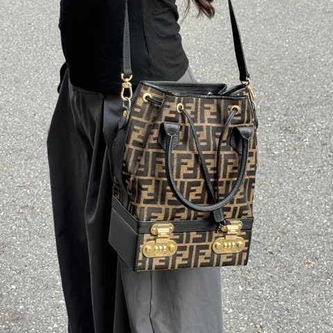 （極新｜限量絕版款🎁） FENDI 芬迪 限量逸品 斜背包 專櫃21萬！
