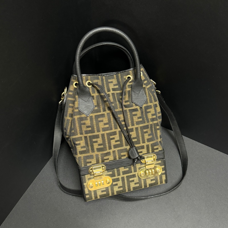 (極新|限量絕版款🎁) FENDI 芬迪 限量逸品 斜背包 專櫃21萬!-9
