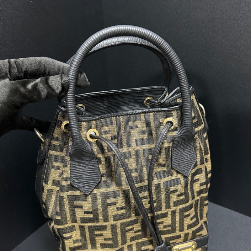 （極新｜限量絕版款🎁） FENDI 芬迪 限量逸品 斜背包 專櫃21萬！-20