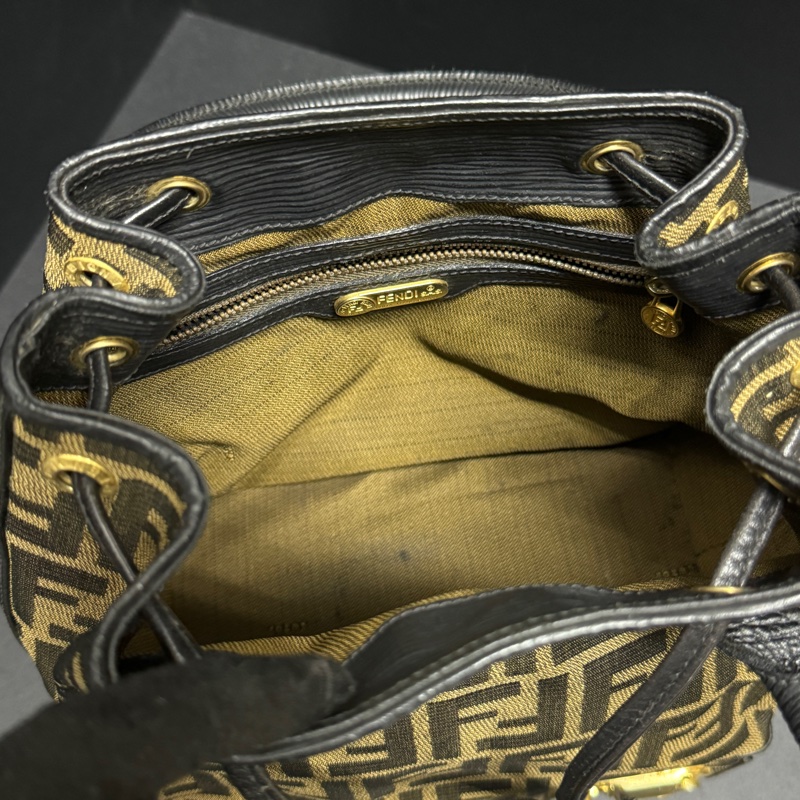（極新｜限量絕版款🎁） FENDI 芬迪 限量逸品 斜背包 專櫃21萬！-25