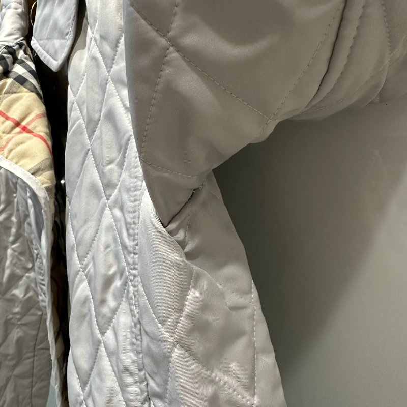 【美收精品】BURBERRY 灰色林格紋雙排扣外套 4-97【隔月月中將轉賣至日本 上架期限30天】-7