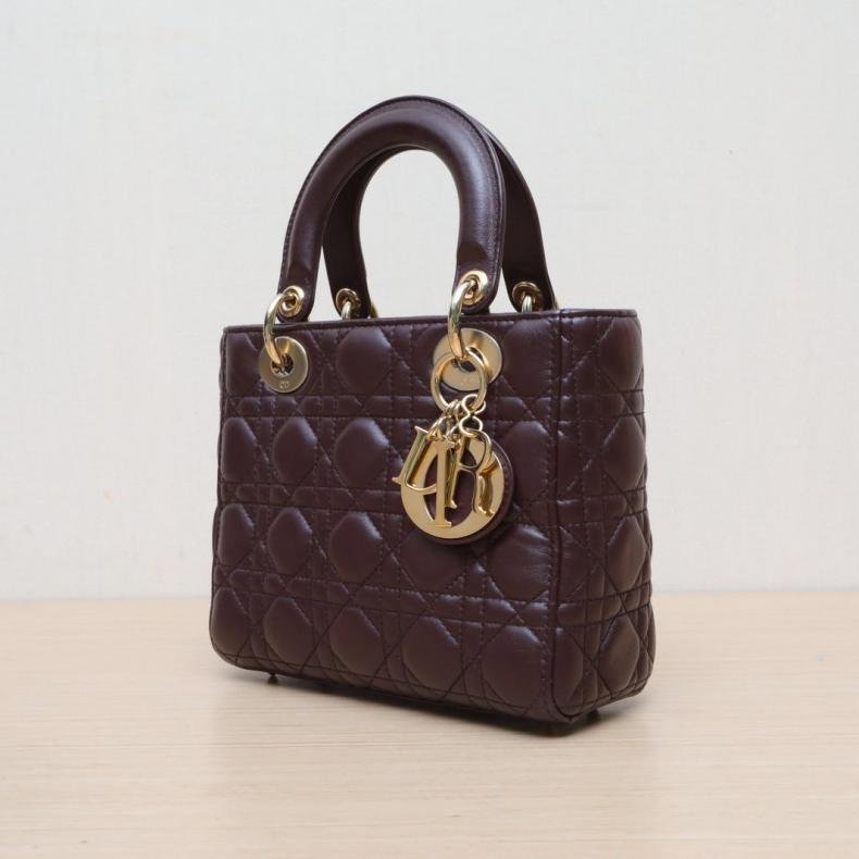 Lady Dior 戴妃包四格徽章肩帶深巧克力色皮革S金扣 2017-1