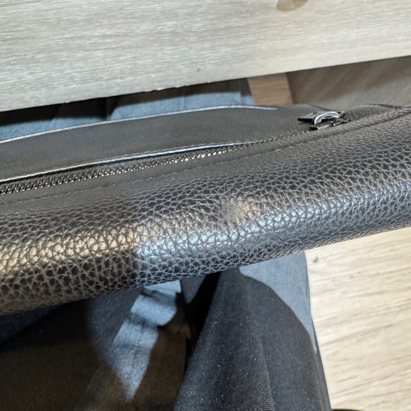 LV包包黑牛皮 Takeoff下蓋郵差包M57080-8