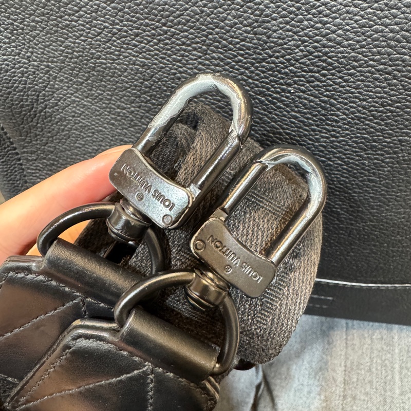 LV包包黑牛皮 Takeoff下蓋郵差包M57080-17