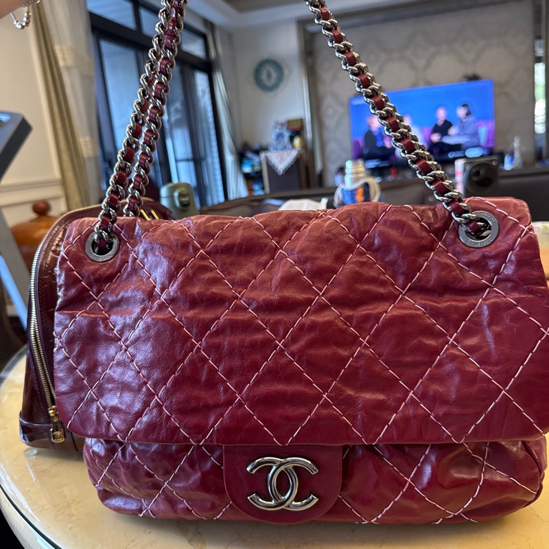 Chanel 2.55 Reissue Flap Bag – Aged Calfskin (皺摺小羊皮酒紅色)-2