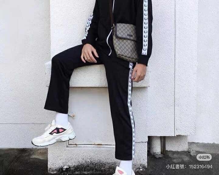 💥Gucci 防水 PVC 223666下蓋掀蓋磁釦 斜背包/郵差包（中性款）💥-3
