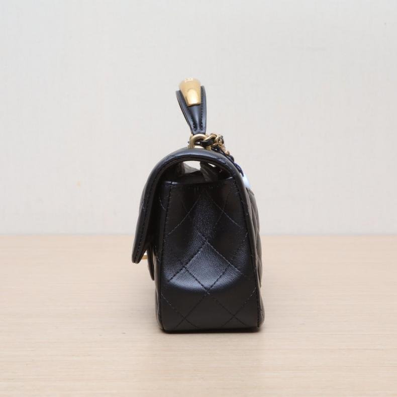 22B CF 口蓋包 大Mini 20cm 黑色皮革 S 晶片開金扣 金屬皮手柄-1