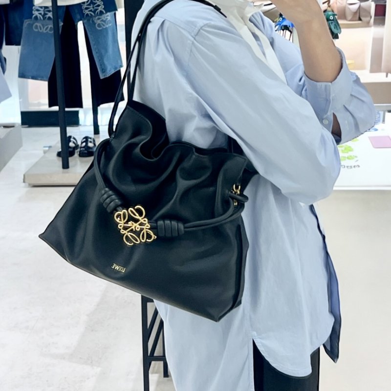 🎉新品好折扣✨Loewe 柔軟納帕小羊皮中款 Flamenco 包 黑色-4