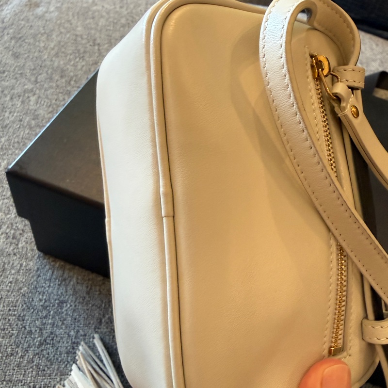 YSL 牛皮皮特金釦流蘇腰包 奶白色 專櫃正品-9