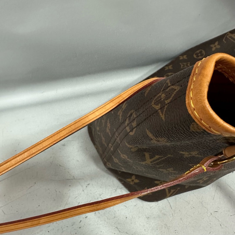 LV m46987 原花金釦neverfull 肩背包 MM-24
