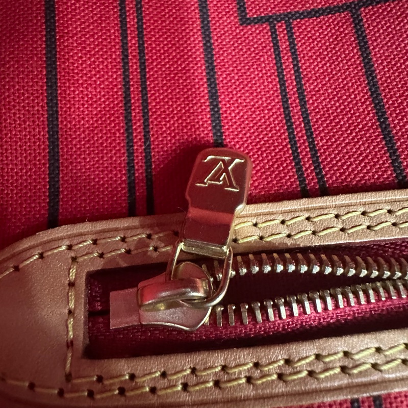 LV m46987 原花金釦neverfull 肩背包 MM-63