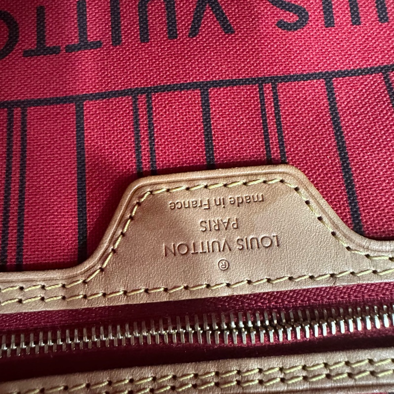 LV m46987 原花金釦neverfull 肩背包 MM-64
