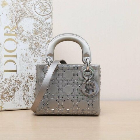 Lady Dior 戴妃包 三格灰色緞面銀扣 2016 水鑽飾面