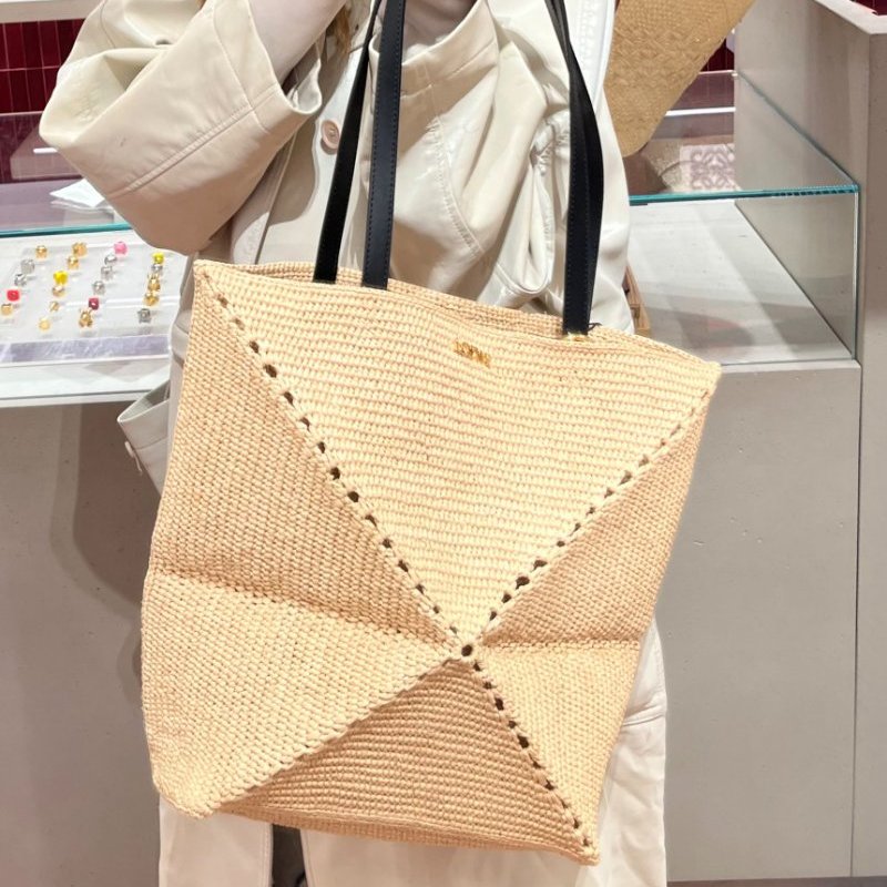 🎉新品好折扣✨Loewe 中型酒椰纖維 Puzzle Fold 托特包 自然色-2