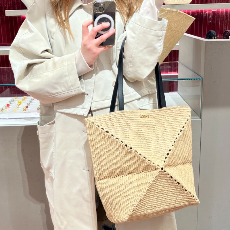 🎉新品好折扣✨Loewe 中型酒椰纖維 Puzzle Fold 托特包 自然色-3