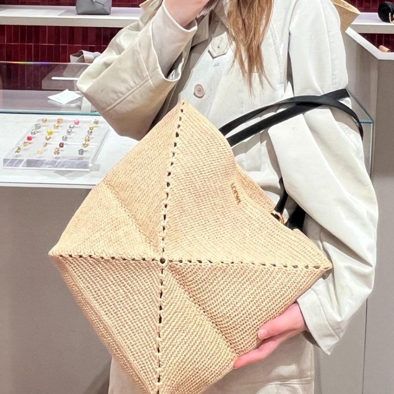 🎉新品好折扣✨Loewe 中型酒椰纖維 Puzzle Fold 托特包 自然色-5