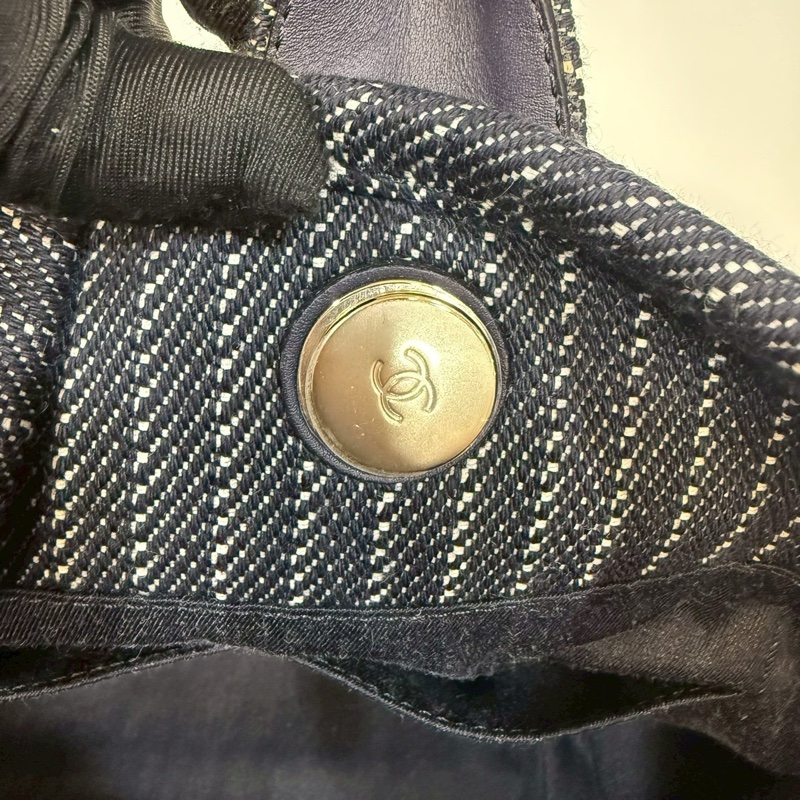 CHANEL深藍色白線帆布淡金鍊沙灘包AS3351-19