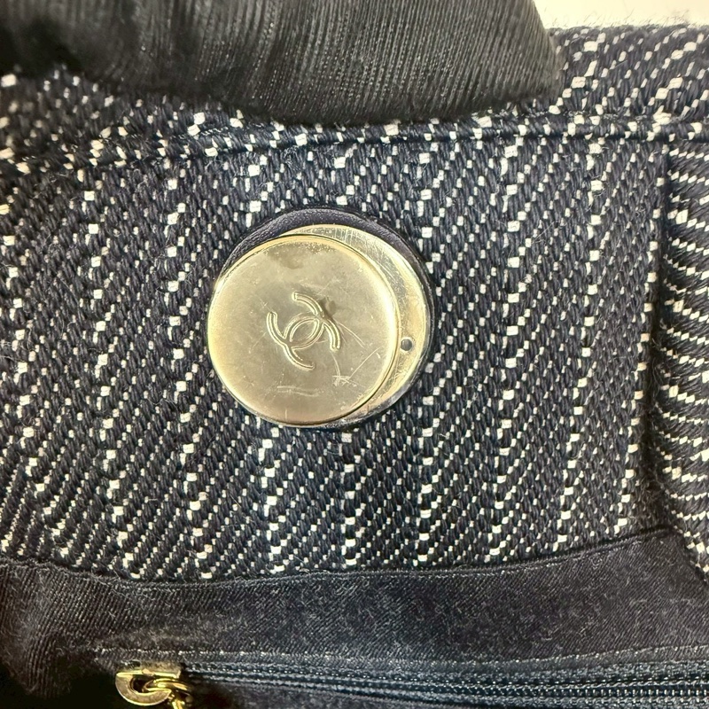 CHANEL深藍色白線帆布淡金鍊沙灘包AS3351-22