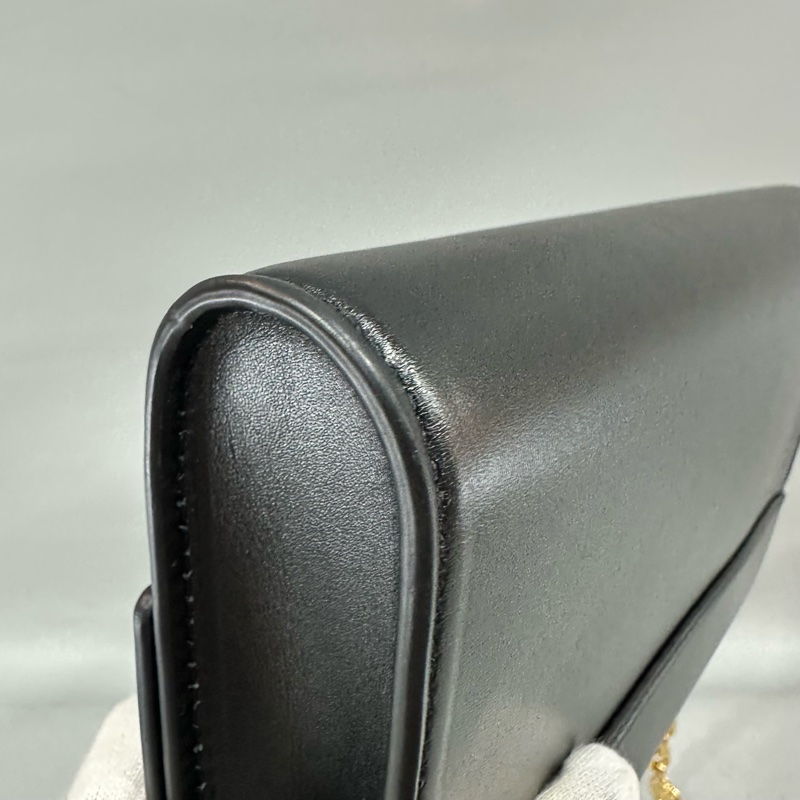 LV m12143 黑色牛皮金鏈斜背包 Wallet On Chain Capucines-5