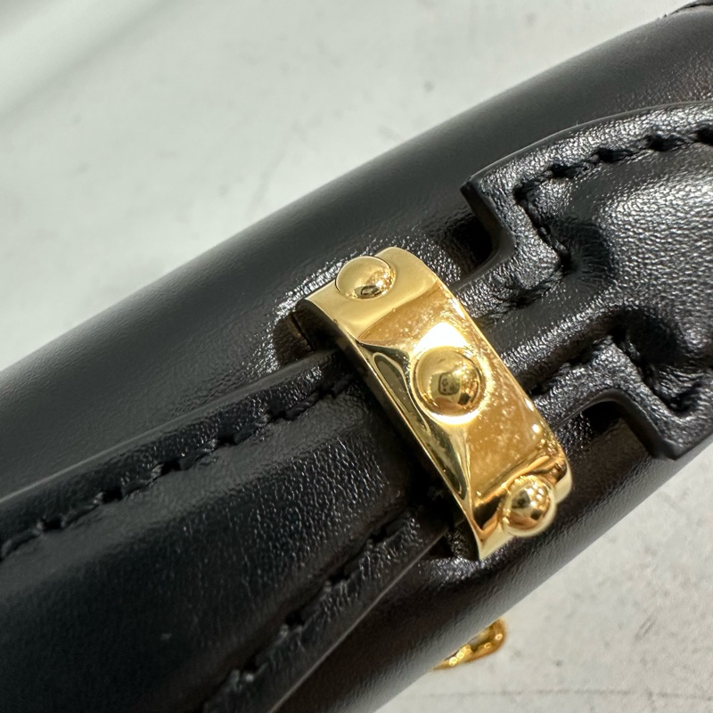 LV m12143 黑色牛皮金鏈斜背包 Wallet On Chain Capucines-14