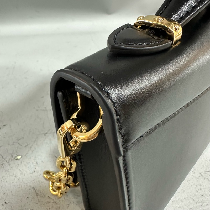 LV m12143 黑色牛皮金鏈斜背包 Wallet On Chain Capucines-22