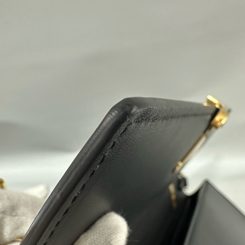 LV m12143 黑色牛皮金鏈斜背包 Wallet On Chain Capucines-29