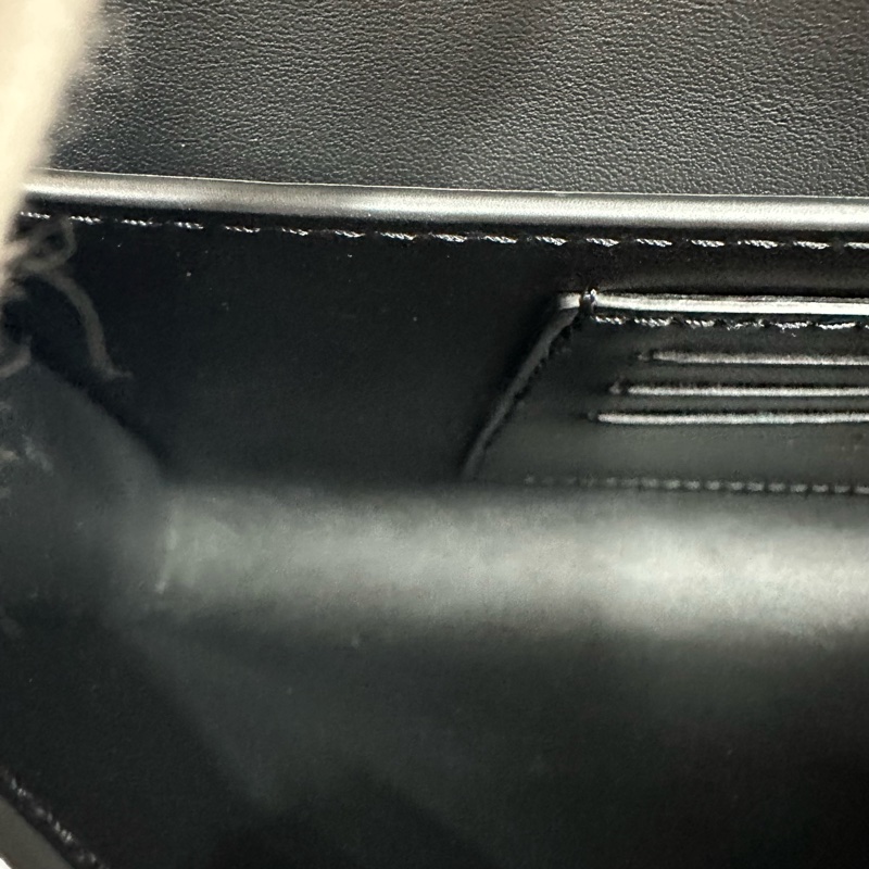 LV m12143 黑色牛皮金鏈斜背包 Wallet On Chain Capucines-36