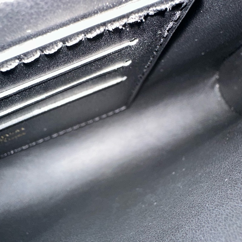 LV m12143 黑色牛皮金鏈斜背包 Wallet On Chain Capucines-39