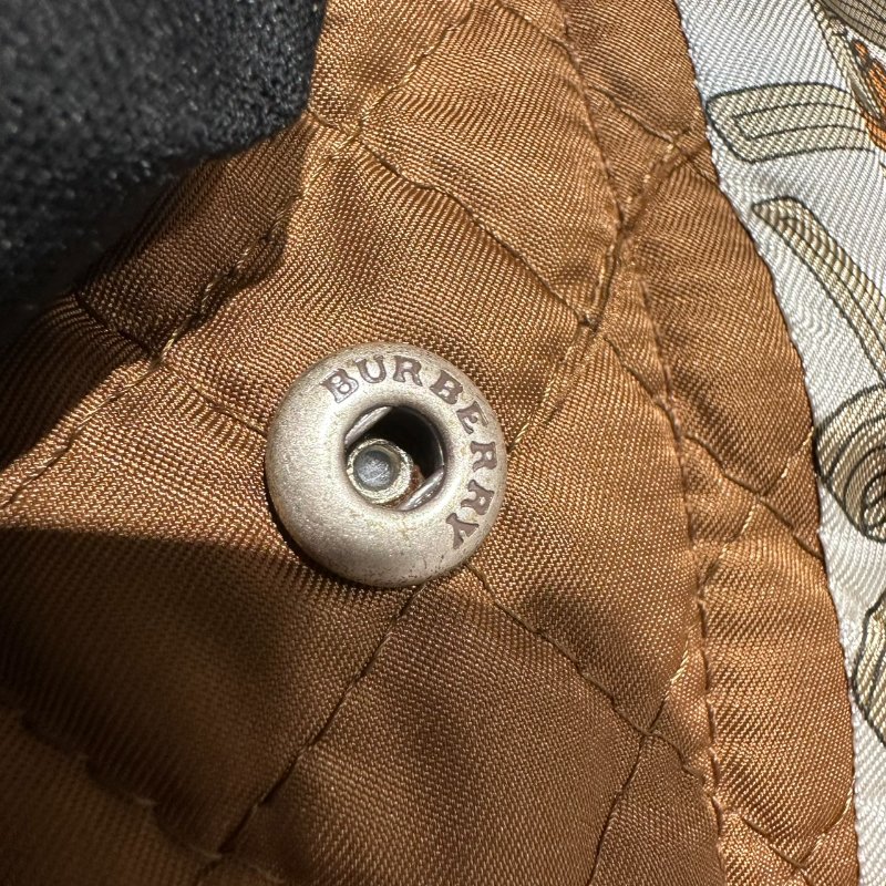 【美收精品】BURBERRY 茶色菱格紋外套 4-100【隔月月中將轉賣至日本 上架期限30天】-7