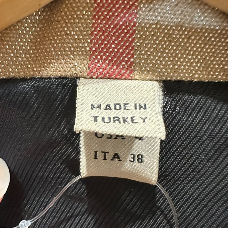 【美收精品】BURBERRY 亮粉格紋外套 4-102【隔月月中將轉賣至日本 上架期限30天】-2