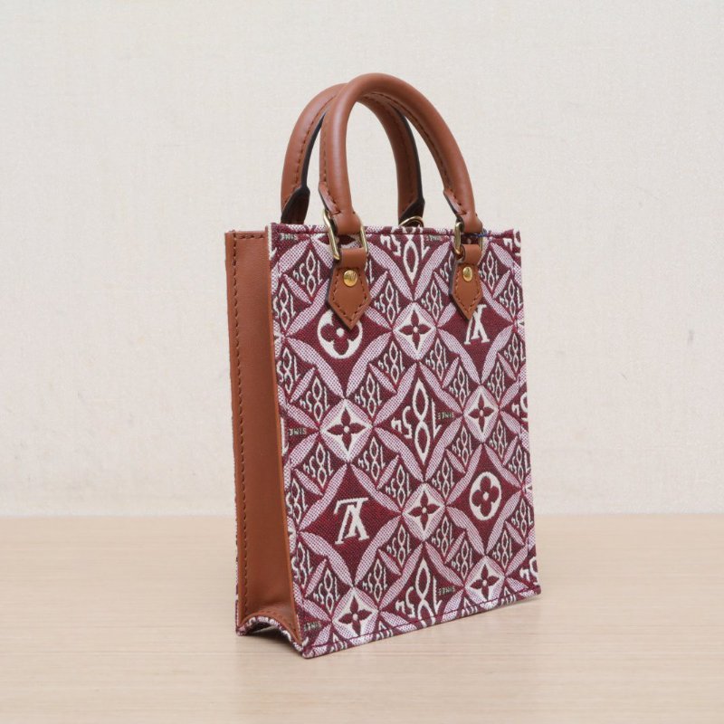 LOUIS VUITTON 紅色帆布金扣2020PETITSACPLAT琴譜包141854印花肩背包-4