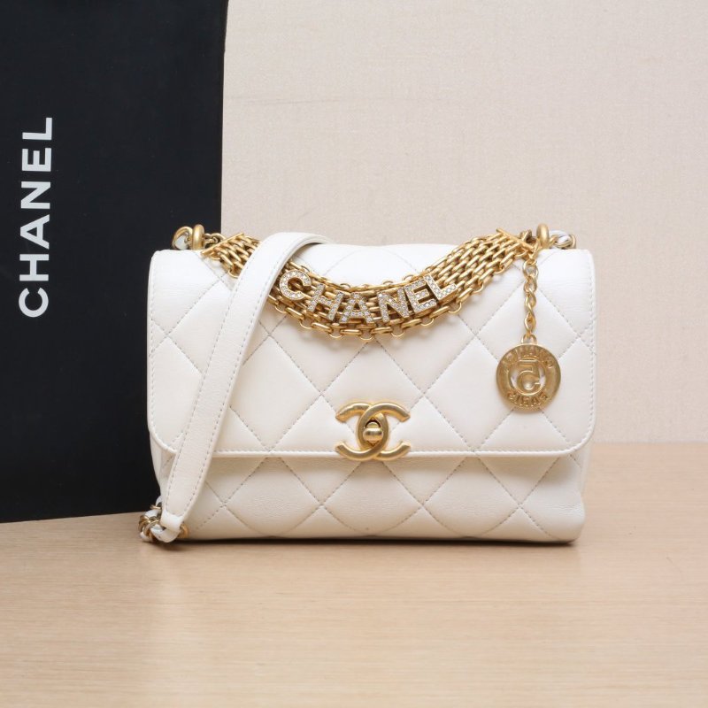 CHANEL 22S口蓋包21白色羊皮晶片開金扣水鑽LOGO多鏈條肩背包-0
