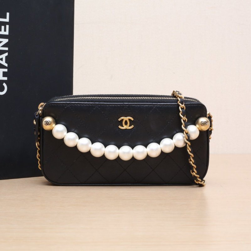 CHANEL 黑色羊皮29開金扣珍珠雙層手機包相機包肩背包-0