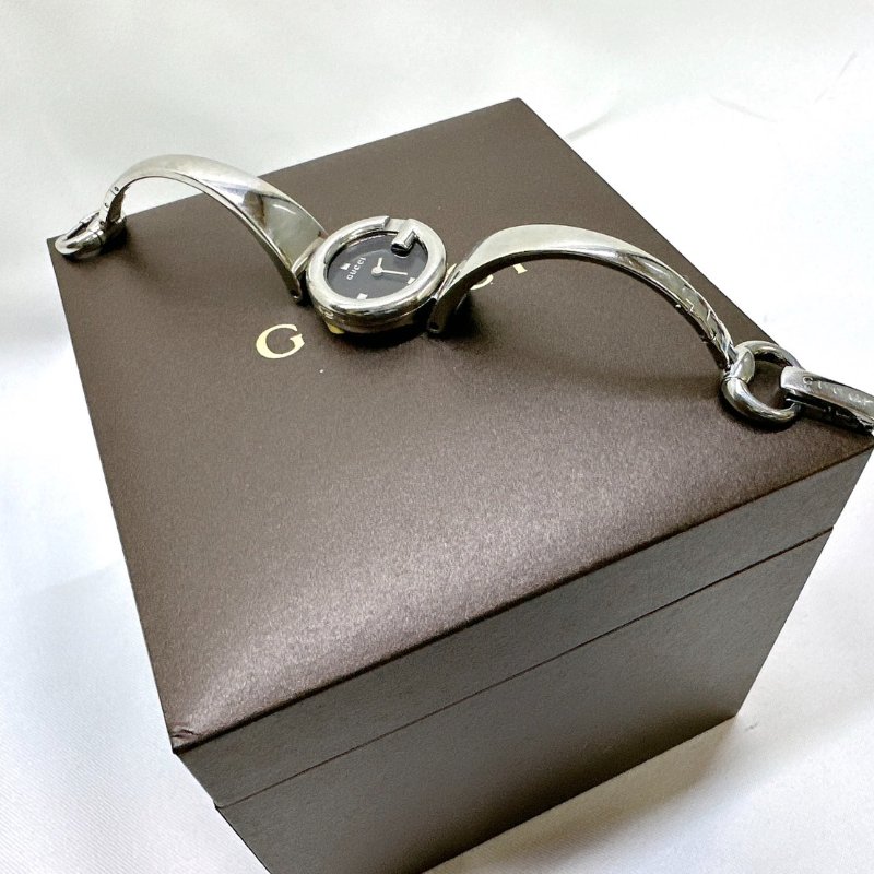 GUCCI Guccissima黑盤石英腕錶-3